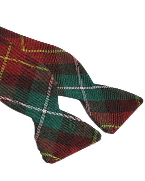 Close up of PEI tartan freestlye bow tie on a white background