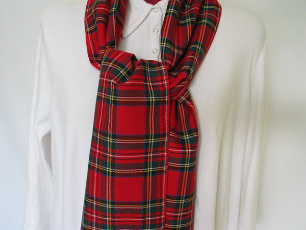 Dog Collar in Royal Stewart Plaid for Christmas Photos, Red White Plaid Pet Collar, Pet Groomer Gift,  Made in Canada Pet Collar