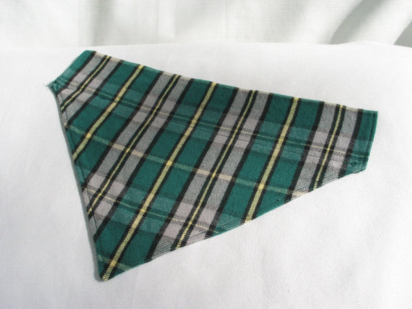 Dog Bandana, Cape Breton Tartan Pet Kerchief, Green Plaid Pet Accessory, Reversable Dog Bandana Made in Canada