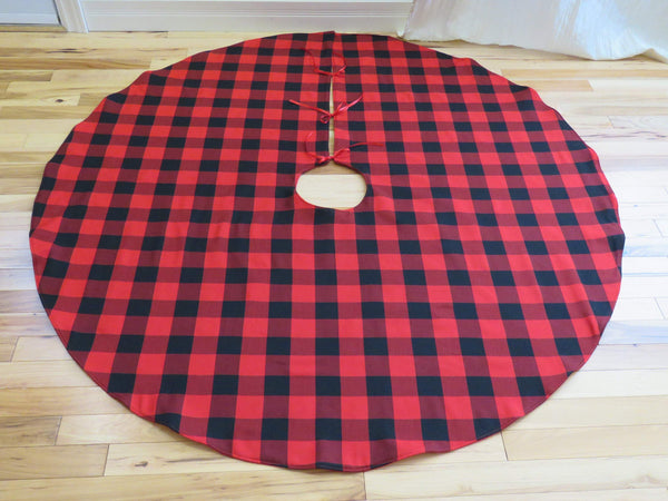 Buffalo Check Christmas Tree Skirt-Taylors Tartans