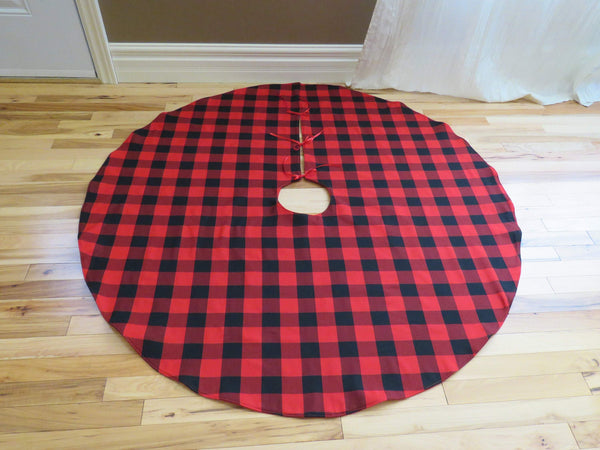 Buffalo Check Christmas Tree Skirt-Taylors Tartans