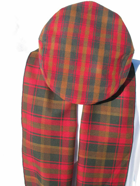 Ensemble casquette plate et écharpe en tartan canadien Maple Leaf