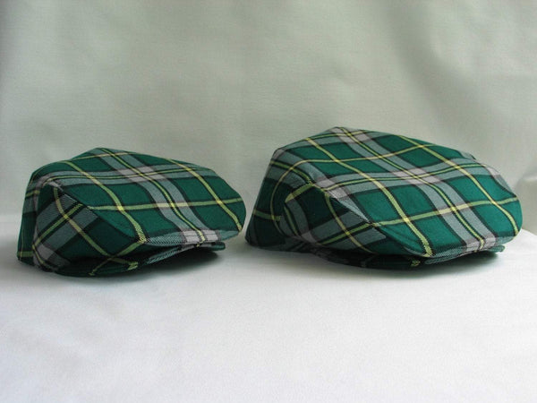 Chapeaux tartan du Cap-Breton père et fils