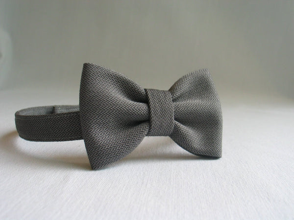 Charcoal Gray Newsboy Cap Suspenders Bow Tie