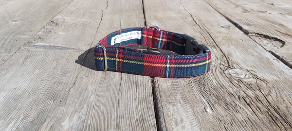 Quebec Tartan Dog Collar, Red and Navy Plaid Dog Collar, Dog Groomer Thank You Gift, Pet Sitter Dog Plaid Collar Gift, Canadian Tartan Dog