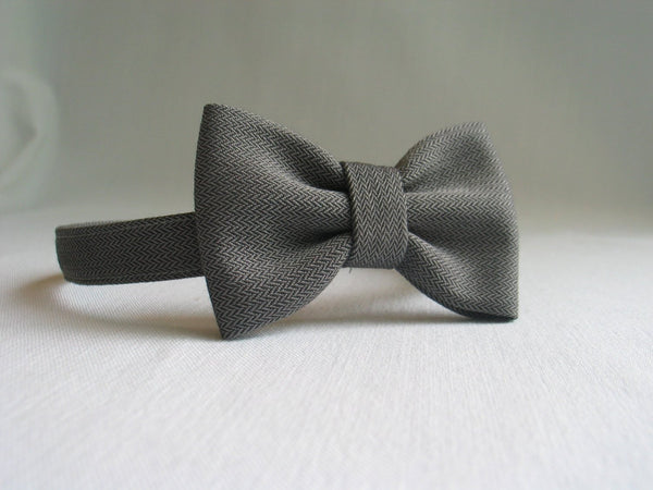 Light Gray Herringbone Bow Tie-Taylors Tartans