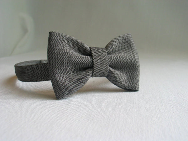 Light Gray Herringbone Bow Tie-Taylors Tartans