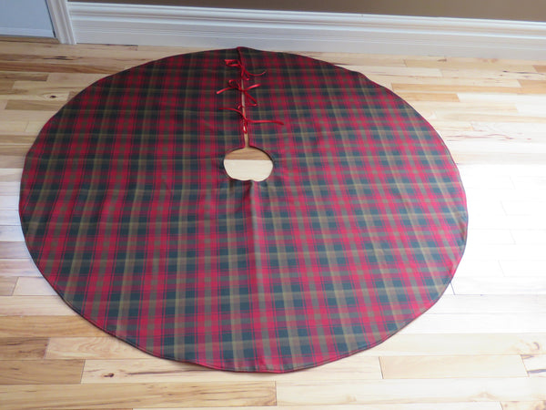 Maple Leaf Tartan Christmas Tree Skirt