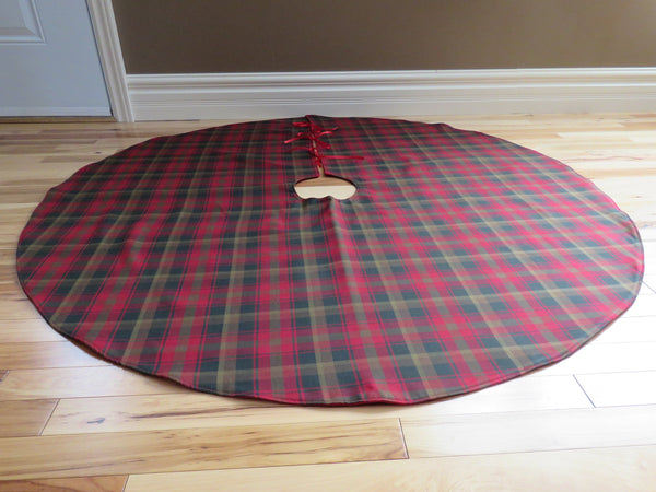 Maple Leaf Tartan Christmas Tree Skirt