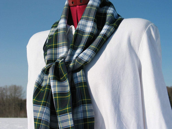 Dress Gordon Tartan Scarf in Navy and Green Plaid