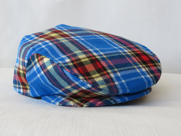 Oromocto Tartan Casquette Plate Bretelles et Noeud Papillon