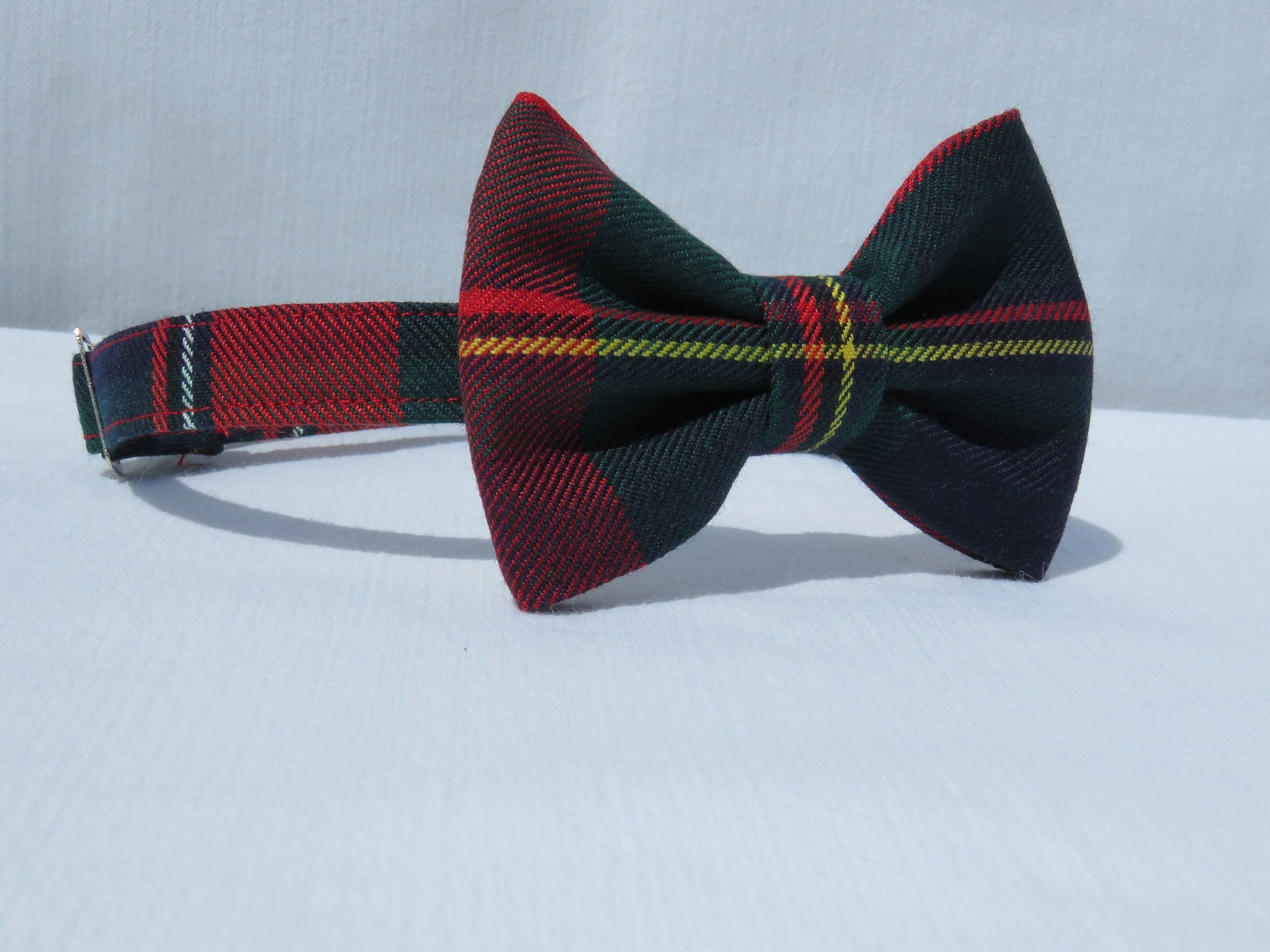 Plaid du Quebec Tartan Freestyle Bow Tie